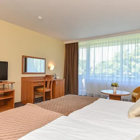 Alka Boutique & * Паланга