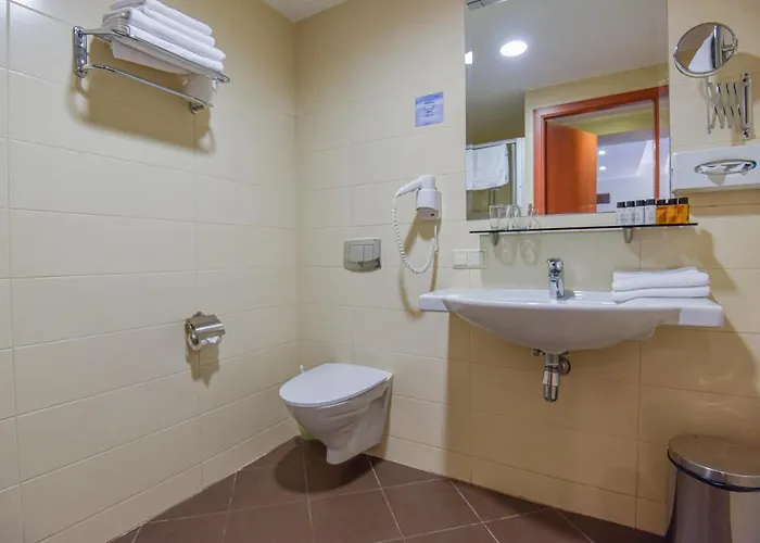 Alka Boutique & מלון