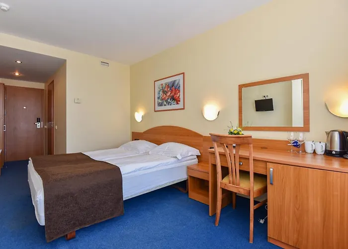 Alka Boutique & * Паланга